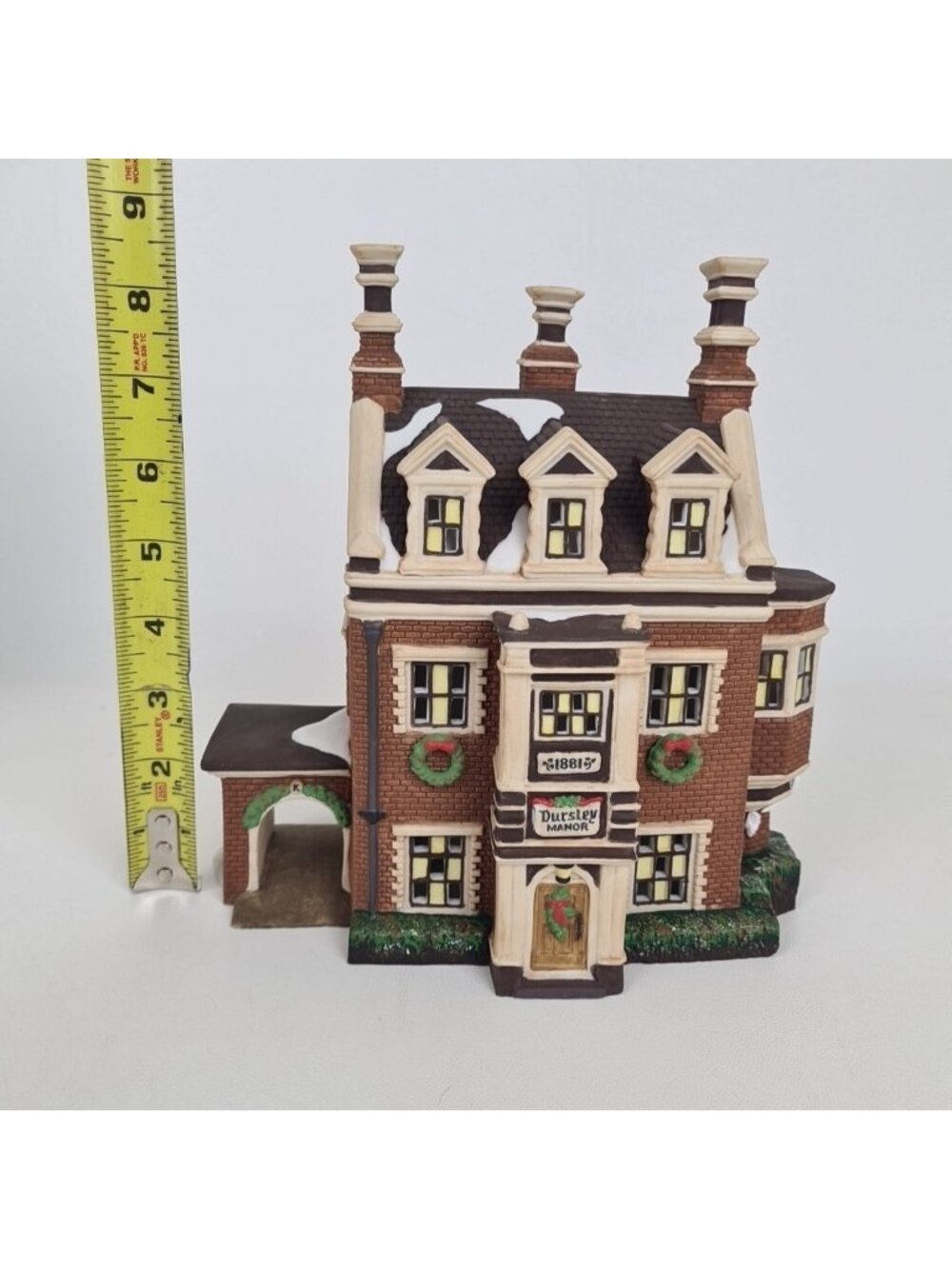 Department 56 Dursley Manor Dickens Heritage Christmas Village Series 58329 - Picture 3 of 9